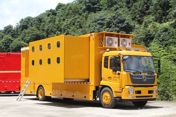 泰豪·海德馨擴(kuò)展式宿營(yíng)車(chē)通過(guò)福建省首臺(tái)（套）重大技術(shù)裝備認(rèn)定